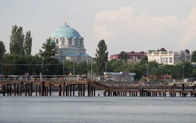 Wybrzeże Eupatorii z widokiem na sobór św. Mikołaja
