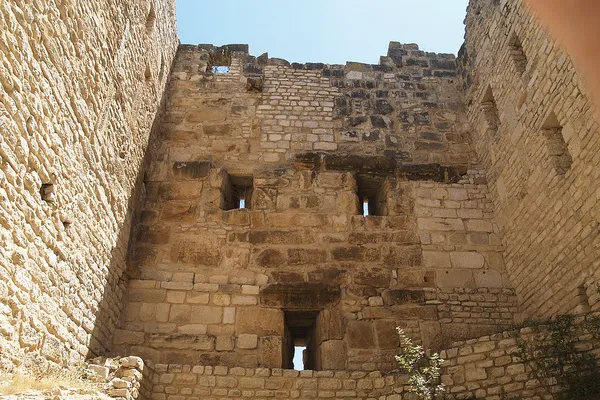 Baszta obronna w Dougga