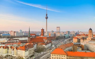 Berlin położony jest we wschodniej części Niemiec
