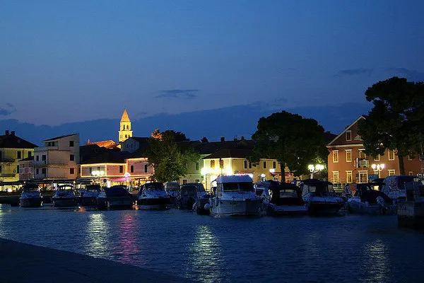 Biograd nocą