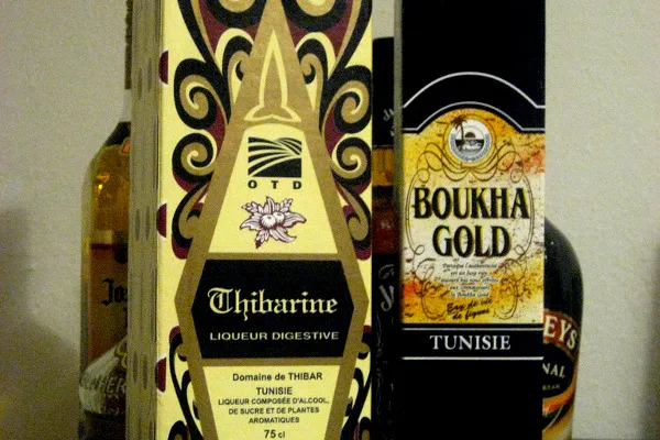 Boukha – biała figowa wódka