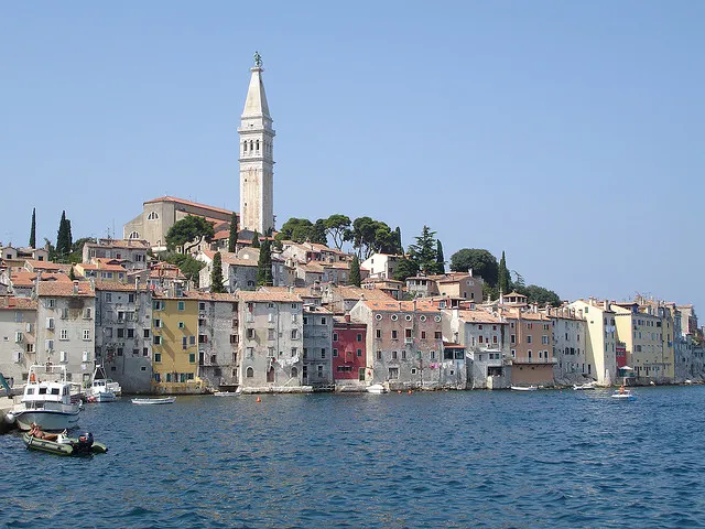 Rovinj (Rovigno) – miasto na półwyspie Istria