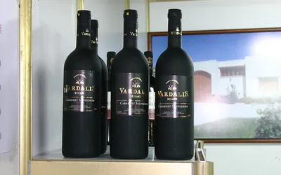 Na Cyprze produkuje się około 40 rodzajów wina