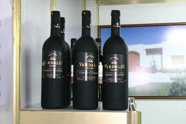 Na Cyprze produkuje się około 40 rodzajów wina