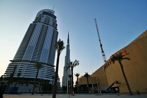 Złoża ropy na terenie Dubaju odkryto w 1966 roku