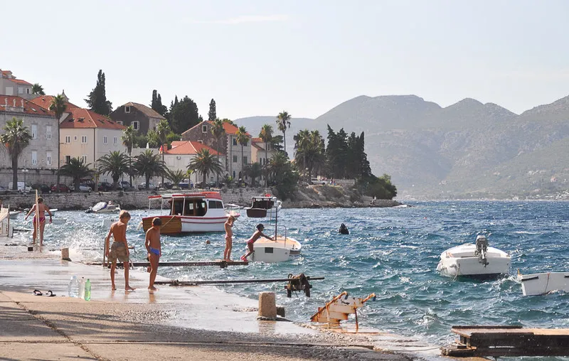 Maluchy na wyspie Korcula