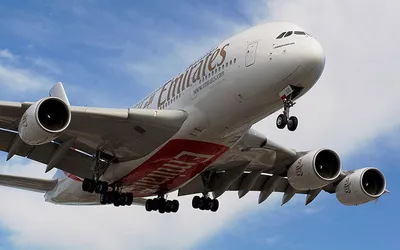 Samolot Airbus A380 linii Emirates