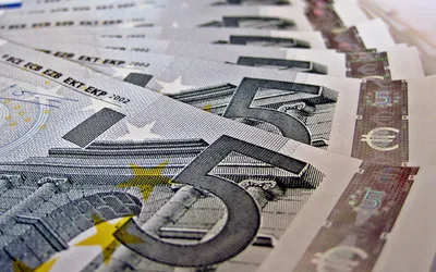 Banknoty i monety euro – waluta Austrii