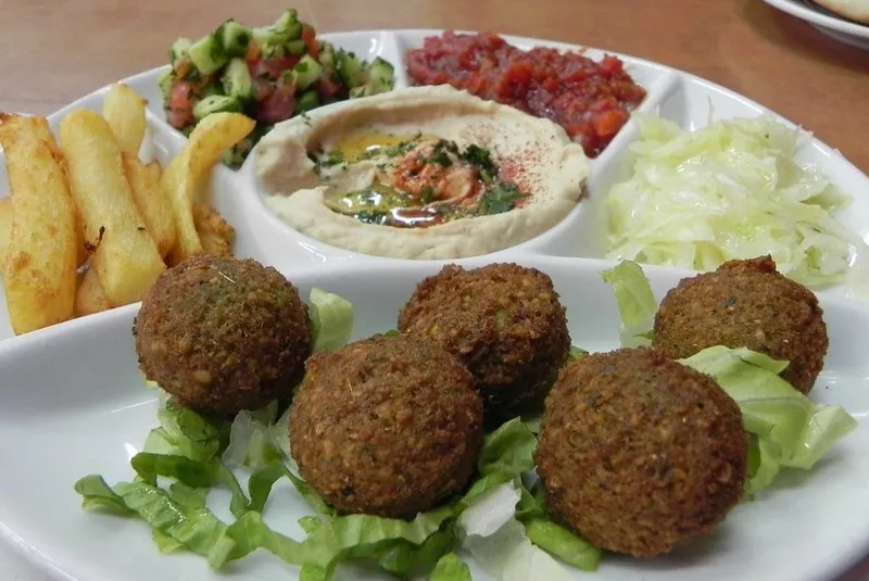 Falafel – kotleciki z ciecierzycy