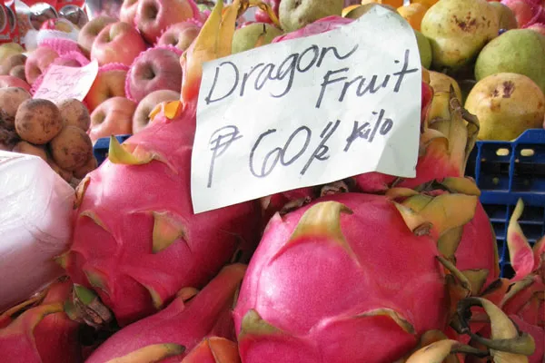 Pitaja, czyli Dragon Fruit na targu w Manili