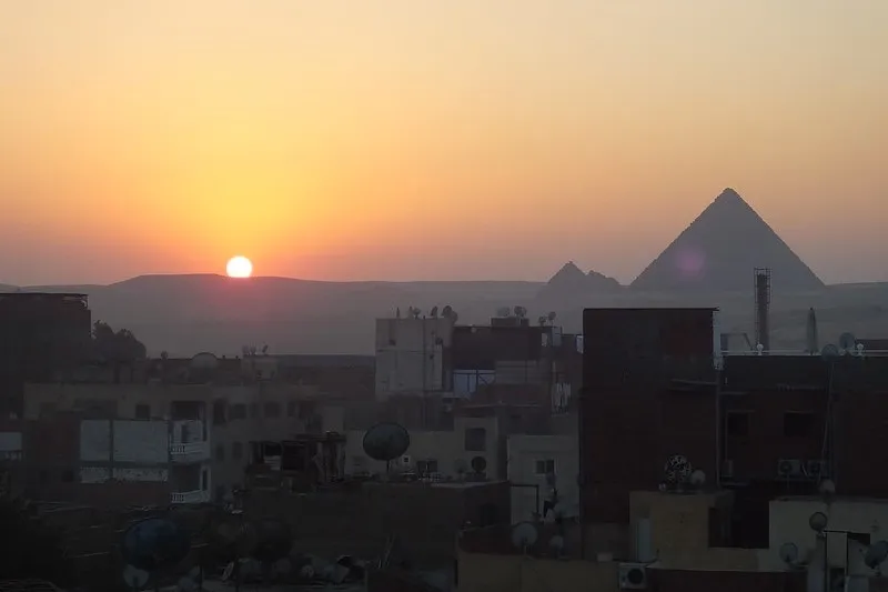 Dzisiejsza Giza jest trzecim co do wielkości miastem w Egipcie