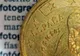 Zbliżenie hiszpańskiej monety euro z napisem España i wizerunkiem Miguela de Cervantesa