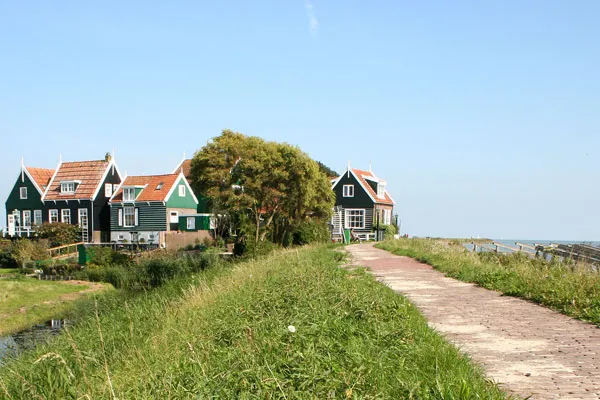 Klimatyczna miejscowość Marken