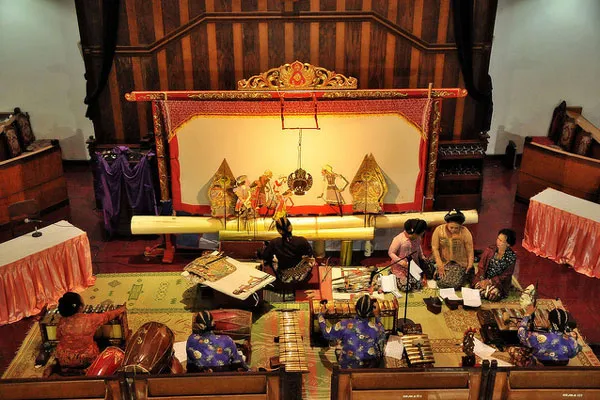 Puppet Show