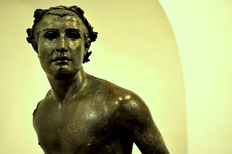 Jeden z licznych posągów w Muzeum Archeologicznym w Izmirze