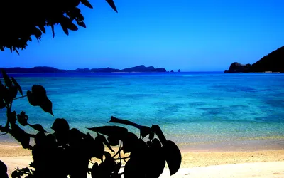 Słoneczne plaże Okinawy