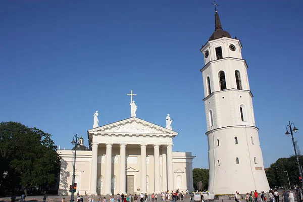Katedra św. Stanisława z dzwonnicą w Wilnie
