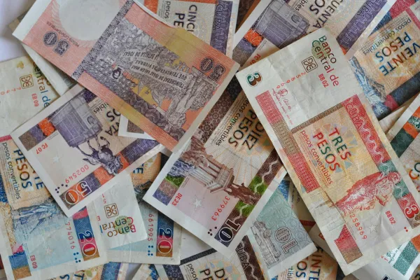 Banknoty peso wymienialnego (CUC), wycofanego z obiegu w 2021 roku