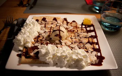 Francuskie crêpes przypominają znane nam naleśniki