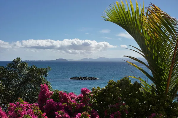 Widok na ocean w południowej części wyspy Lanzarote