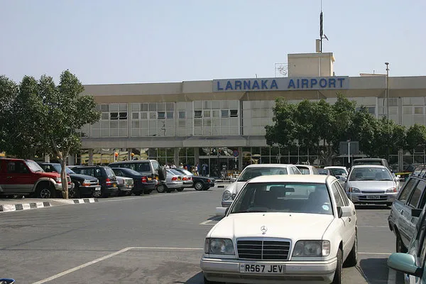 Lotnisko w Larnace