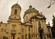 Późnobarokowa fasada Kościoła Dominikańskiego we Lwowie z kopułą i dzwonnicą