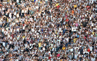Finał meczu piłki nożnej na stadionie Rades pomiędzy CSS i Monastir