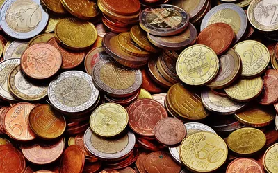 Majorka należy do Hiszpanii, więc obowiązuje tu waluta euro