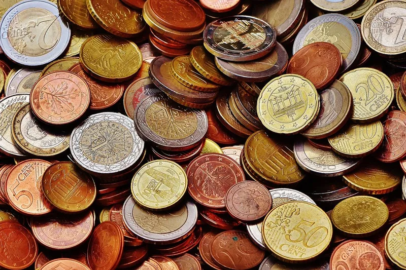 Majorka należy do Hiszpanii, więc obowiązuje tu waluta euro