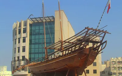 Mury i wieża fortu Al Fahidi, siedziby Muzeum Dubajskiego