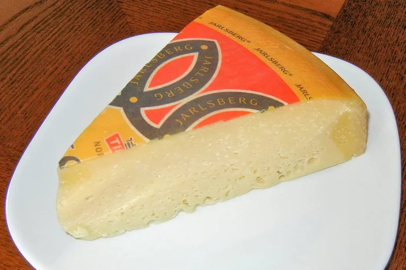 Norweski ser Jarlsberg