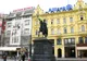 Konny pomnik bana Josipa Jelačića z uniesioną szablą na placu w Zagrzebiu
