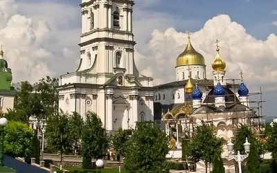Widok na Ławrę Poczajowską