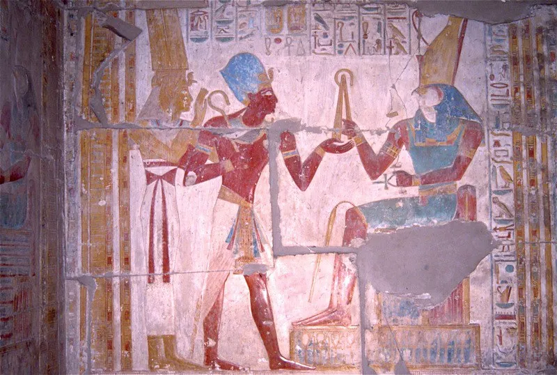Relief z Abydos przedstawiający Izydę, faraona Setiego I i Horusa