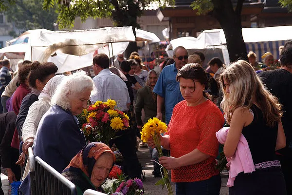 Na lwowskim bazarze można kupić wiele pamiątek