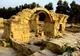 Kamienne ruiny zamku Saranda Kolones na terenie Parku Archeologicznego Kato Pafos