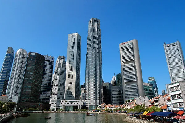 Panorama wieżowców Singapuru, często nazywanego „miastem szkła i betonu”
