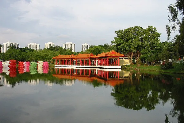 Ptaki w dawnym parku Jurong Bird Park w Singapurze