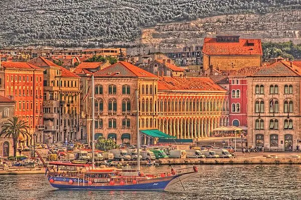 Split w nieco odrealnionym ujęciu