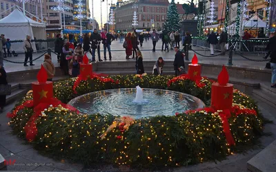 Świąteczne iluminacje w centrum Zagrzebia w czasie Adwentu