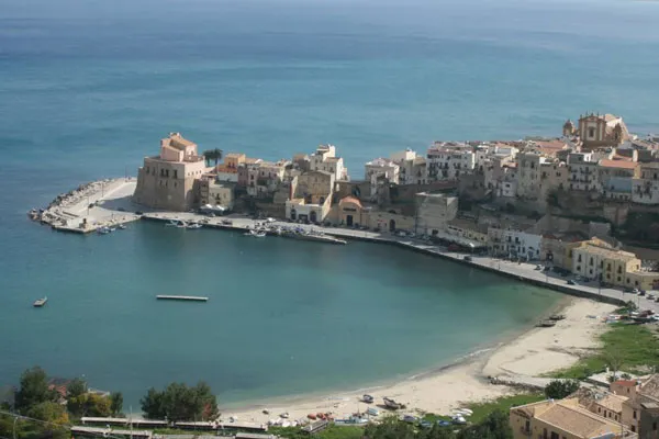 Rybacka wioska Castellammare del Golfo