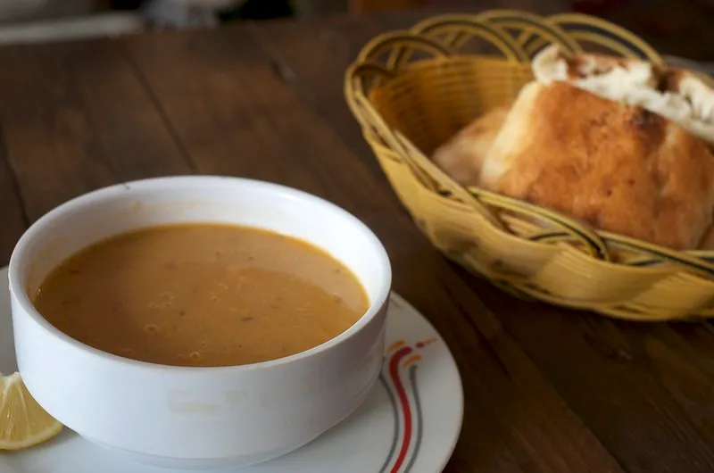 Turecka zupa z soczewicy – mercimek corbasi