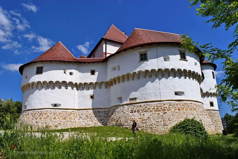 Architektura kompleksu Veliki Tabor zachwyca turystów z całego świata