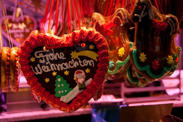 Kartka z napisem Frohe Weihnachten, czyli Wesołych Świąt