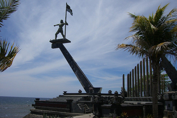 Bali | Pomnik Yudha Mandalatama