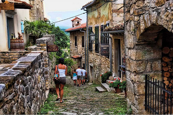 Chorwacja | Hum - najmniejsze miasteczko na świecie