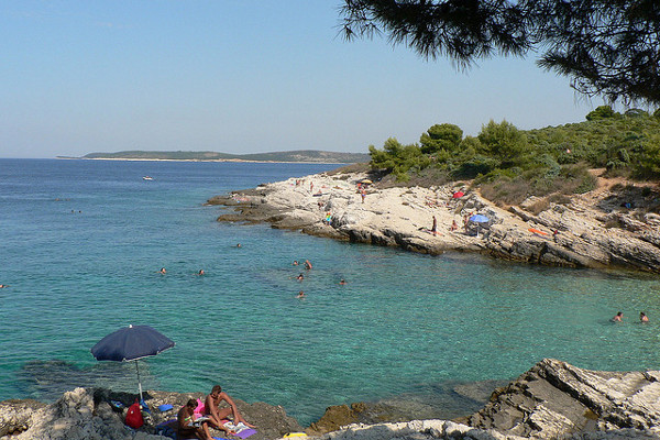 Chorwacja | Plaże na półwyspie Kamenjak są skaliste