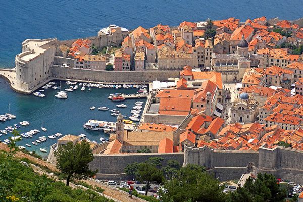 Chorwacja | Mury miejskie to wizytówka i najbardziej charakterystyczny element krajobrazu Dubrownika