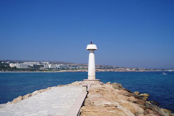 Cypr | Ayia Napa to dawna wioska rybacka położona około 40km na wschód od Larnaki