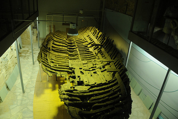 Kurenia | Wrak statku zatopionego około 2300 lat temu